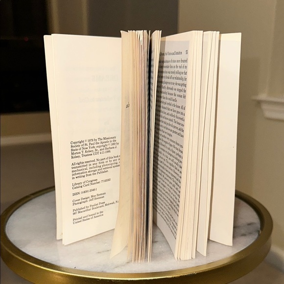 Dreams: A Way to Listen to God Book - Picture 8 of 9